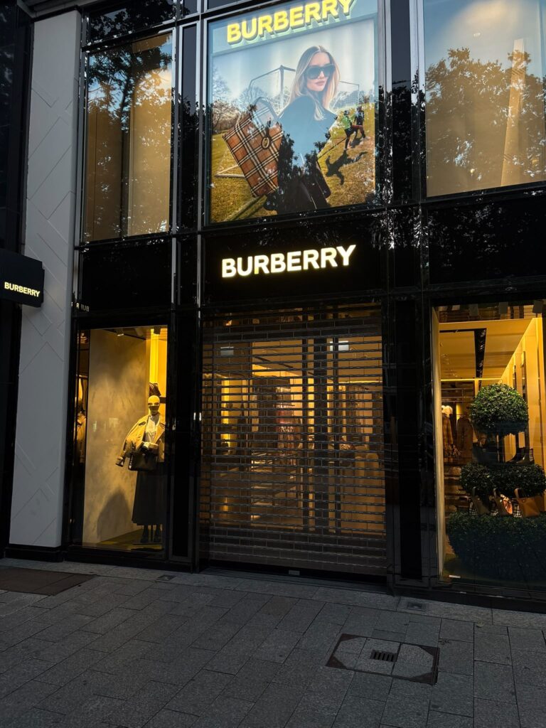 Burberry – Königsallee 50, Düsseldorf