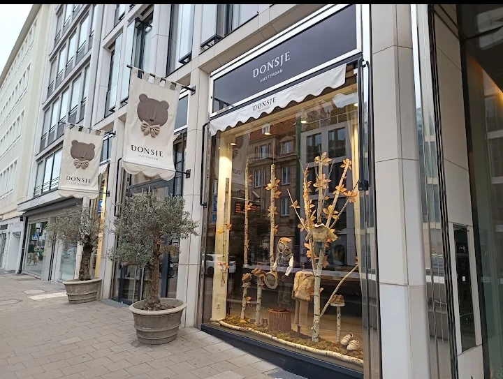 Donsje – Benrather Str. 12, Düsseldorf