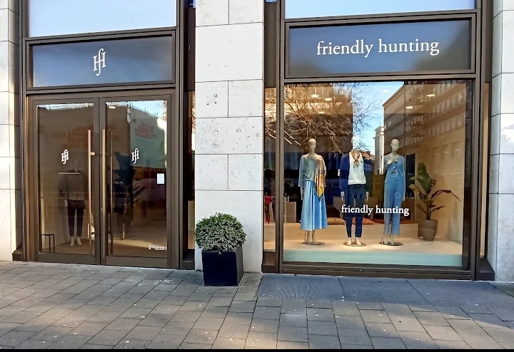 Friendly Hunting – Heinrich-Heine-Allee 36, 40213 Düsseldorf