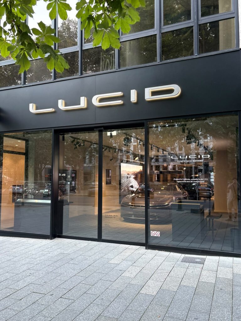 Lucid – Königsallee 90, Düsseldorf