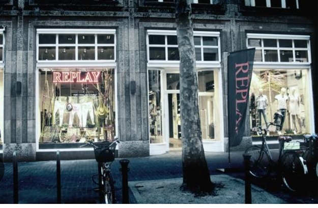 Replay Store – Heinrich-Heine-Allee 53, 40213 Düsseldorf