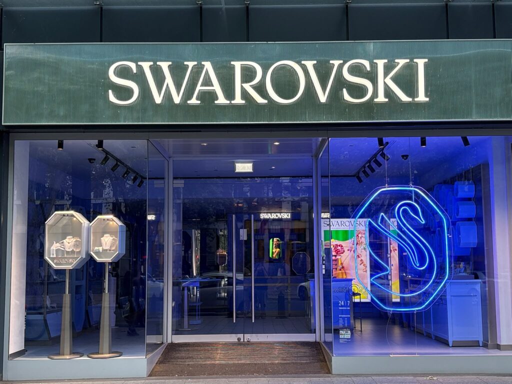 Swarovski – Königsallee 82-84 / Schadowstr. 30, Düsseldorf